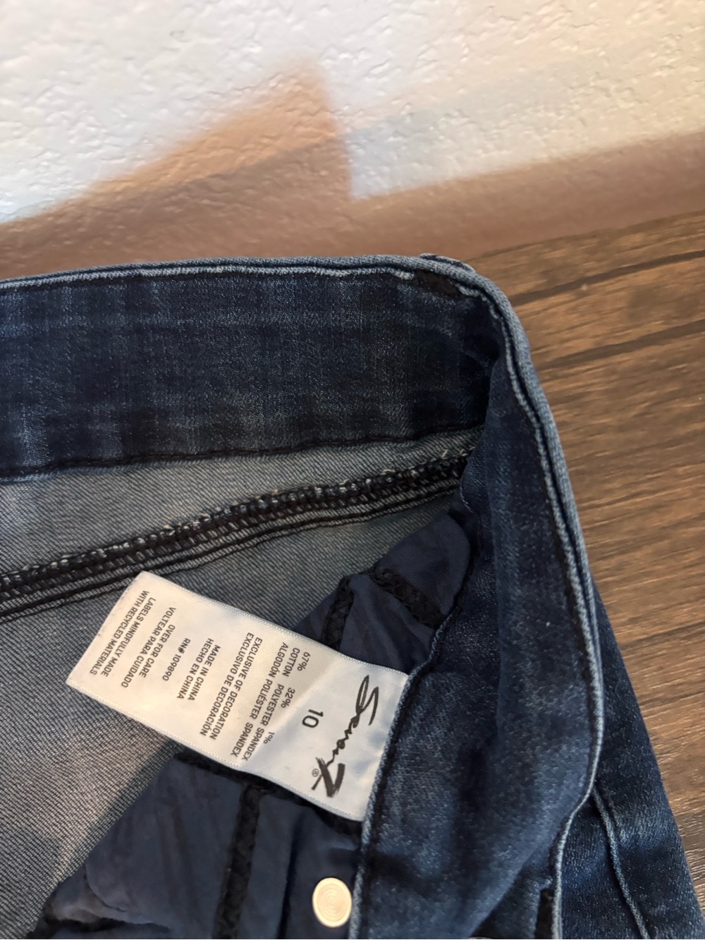 Seven7 jeans size 10 - Picture 4 of 4
